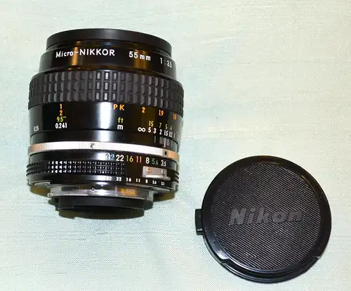 Objektiv, Micro-Nikkor 55mm, 1 :3.5, Nr. 958009+Hoya 52 mm Skylight 1B