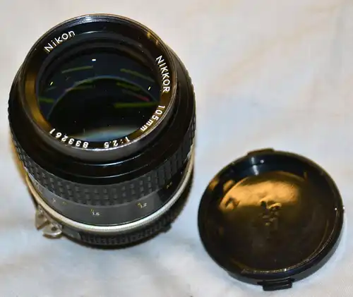 Objektiv,Nikon,Nikkor 105mm 1:2,5  Nr.822261