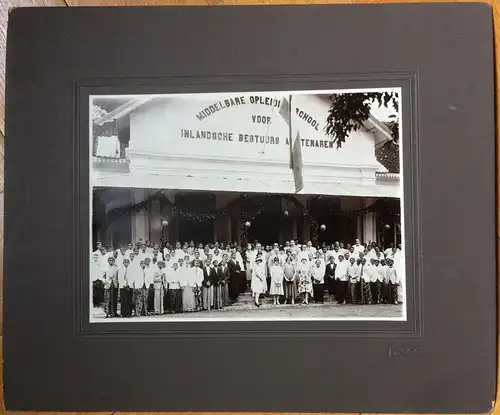 Original-Photographie Feier einer Schule in Niederländisch-Indien, Anf. 20. Jhdt