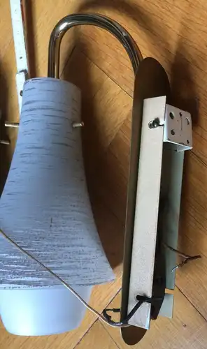 2 Wandleuchter, 1950er Jahre, sehr gut erhalten, Glas, Messing