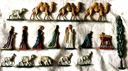 17 Krippenfiguren aus Blei, bemalt