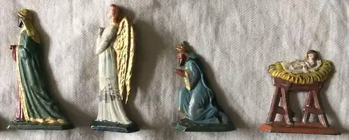 17 Krippenfiguren aus Blei, bemalt