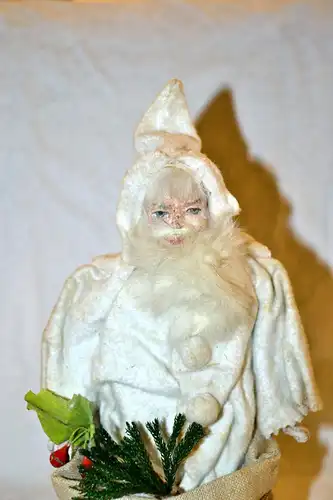 Watte-Nikolaus,wohl 1930 Jahre,Pappmascheekopf,Porzellanhände