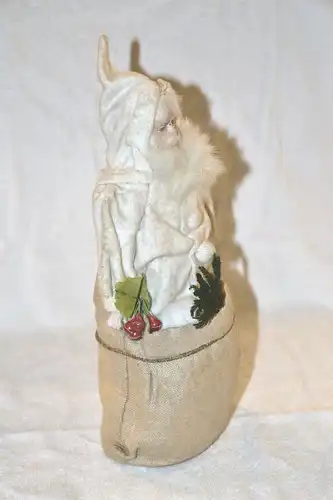Watte-Nikolaus,wohl 1930 Jahre,Pappmascheekopf,Porzellanhände