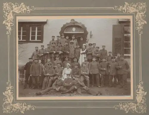 Original-Photographie Gruppenphoto mit Soldaten, ca. 1910