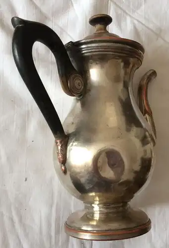 Sehr alte Kaffeekanne mit Deckel, ca 1810, leicht beschädigt, versilbert