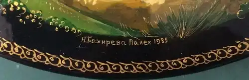 Wunderschöne bemalte runde Lackdose aus Holz, UdSSR, 1985, signiert, Zertifikat