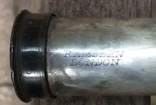 Altes englisches ausziehbares Metall-Fernrohr „RAMSDEN LONDON“, 19. Jahrhundert
