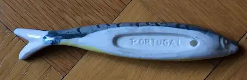 Porzellan-Fisch, Reisesouvenir aus Portugal