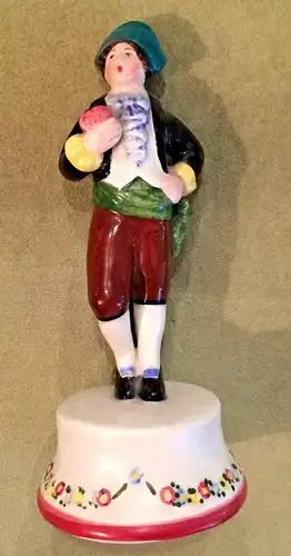 Mann in Landestracht - kleine Porzellanfigur aus Italien, frühes 20. Jahrhundert