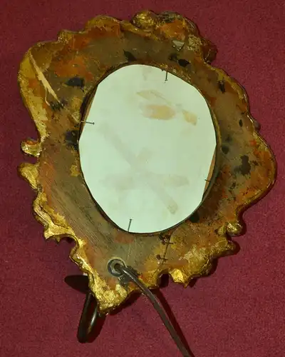 Ovaler Spiegel,Plaker,Holz geschnitzt,Kerzenhalterung Ende 19.Jhdt.,vergoldet