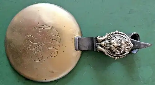 Bierkrugdeckel aus Metall, 19. Jahrhundert Durchmesser 8,7 cm sehr gut erhalten