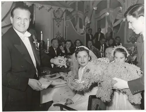 31 Photos der Hochzeit von Irene Henne, der Tochter des Rennfahrers Ernst Henne