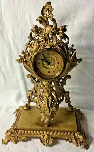 Sehr dekorative Uhr, Gründerzeit ca. 1875, Metallguß, voll funktionfähig