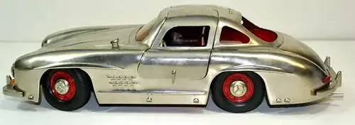 Märklin, vernickelter Rennwagen,300SL 1952 ,Uhrwerk,ohne Schlüssel,1993,