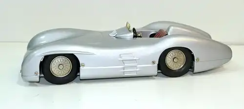 Märklin MERCEDES BENZ W196 R Streamliner 1955 Le Mans # Fangio ,mit Schlüssel,