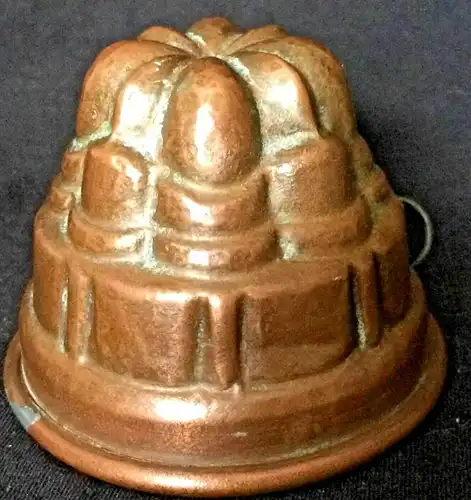 Kleine Kuchenform aus Kupfer, handgefertigt, sehr gut erhalten, 19. Jhd.