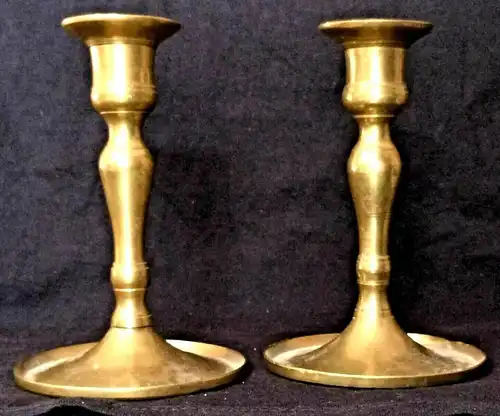 Zwei alte Kerzenständer aus Messing, ca. 1830, 12,7 cm hoch