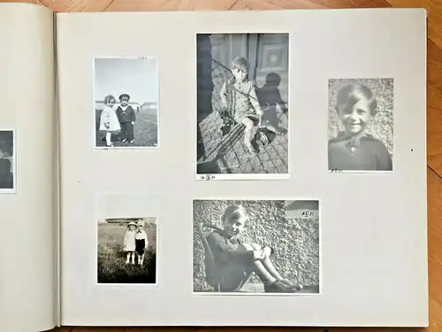 Photoalbum mit 227 vorwiegend Familienphotos aus den Jahren 1926 bis 1944