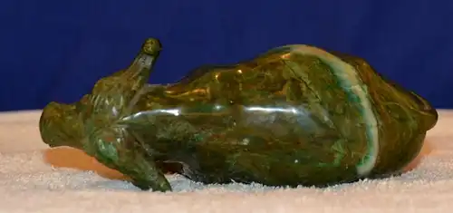 Wasserbüffel,Steinfigur,dunkelgrüner Stein,wohl Asien,Mitte 20. Jhdt.