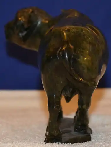 Wasserbüffel,Stier,grüner Stein,wohl Asien,Mitte 20. Jhdt.