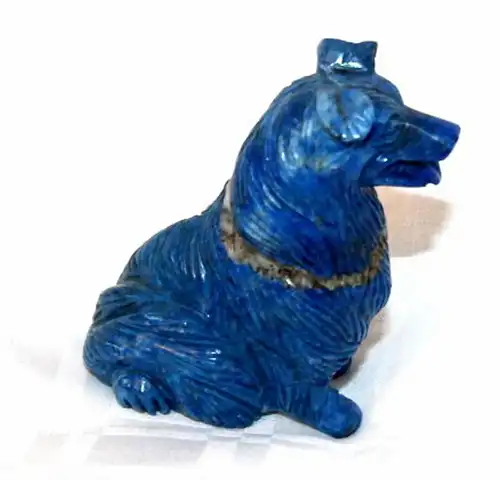 Hundefigur,kleine Statue,blauer Stein,Sodalith ? 20.Jhdt.