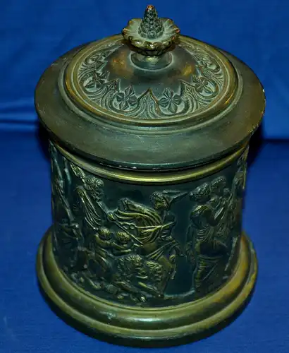 Tabaksdose,Keramik ,Bunzlau,1820. ( aus Sammlung Lanna ) Götter im Olymp