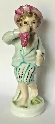 Knabe mit Weintrauben - Porzellanfigur im Rokoko-Stil von ROYAL München