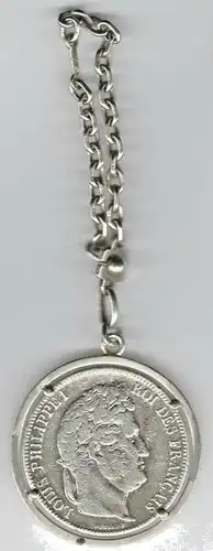Uralte Silbermünze Fünf Francs 1842 in runder Fassung mit 7,5 cm langer Kette