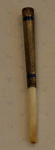 Zigarettenspitze,935er Silber,Emailleband, ca 1920, ,L.= 11 cm