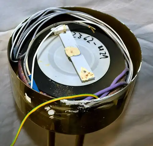 Deckenlampe poliertes Messing und Chrom, höhenverstellbar,Halogenlicht