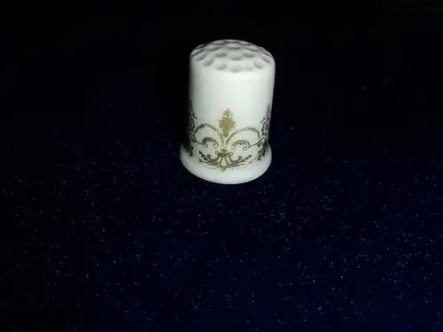 Fingerhüte Porzellan/Ton, Theodore Paul, Limoges, Noritake, Mosa, Konvolut