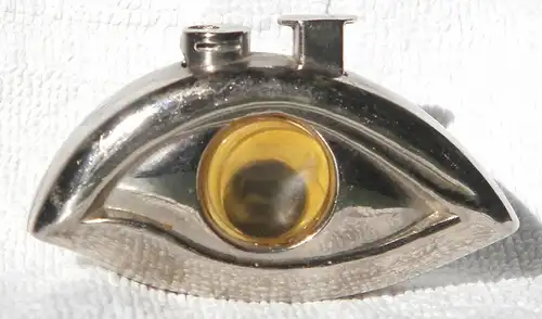 Gasfeuerzeug ohne Marke in Form eines Auges, wohl 1970er Jahre