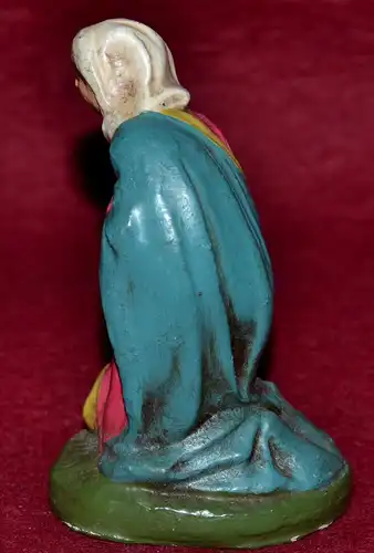 Krippenfigur,betende Hl.Maria,Pappmasche,rosa-blau bemalt,19.Jhdt,Höhe: 7,5  cm,