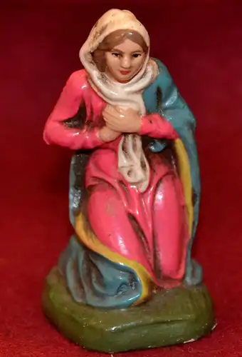 Krippenfigur,betende Hl.Maria,Pappmasche,rosa bemalt,19.Jhdt,Höhe: 7,5  cm,