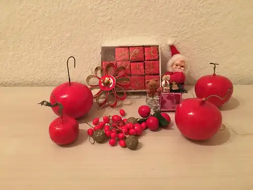 Weihnachtsschmuck für Adventkranz, 20 Jhdt