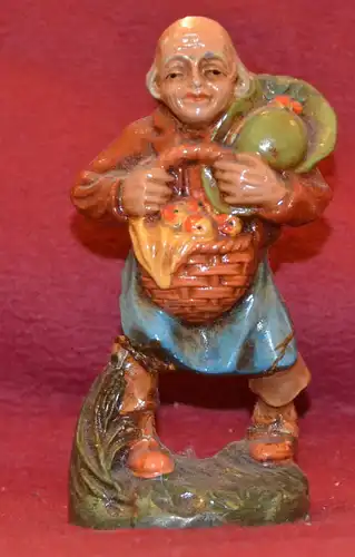 Krippenfigur,Bauer m.Obstkorb,koloriert,Marolin,alpenländisch.ca.1950, Höhe12 cm