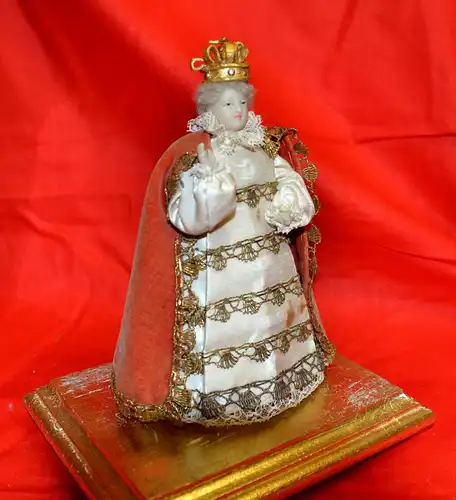 Weihnachten,segnende Madonna mit Krone im Glassturz,20.Jhdt,Wachskopf