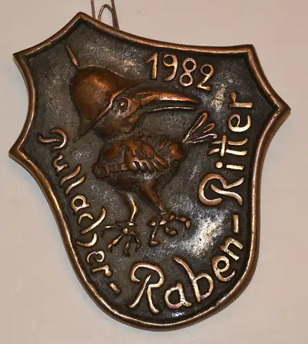 Rabenritter,Bronze-Gussplakette 1982 PULLACH (b. München).Faschings-Gesellschaft