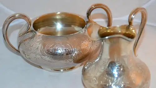 Zuckerdose u. Milchkännchen,Elkington,versilbert,um 1900