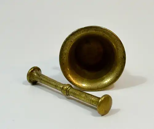 Mörser, Messing mit  Stößel, klein, Höhe 5 cm, 19.Jhdt