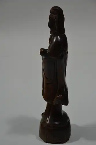 Figur aus Holz, verm. asiatischer Heiliger oder Gelehrter