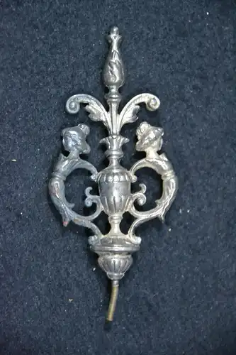 Zierornament, Aufsatz, Griff, etwa 1870