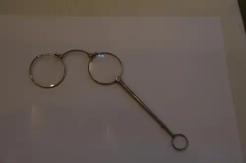 Brille, Klappbrille, Lorgnon, extra langer Griff