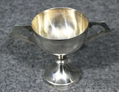 Pokal, Becher, Metall versilbert, mit Henkel