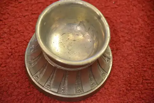 Salzbehälter aus Zinn, ca. 8 cm Durchmesser, Höhe 6 cm,19 Jh.