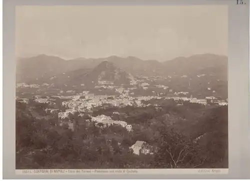 Photographie Neapel / Napoli und Cava dei Tirreni mit Blick auf die Burg