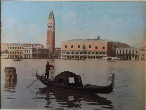 Colorierte Photographie Venedig – Panorama mit Gondolieri, ca. 1890