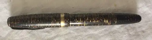 Füller „PARKER DUOFOLD FISHBONE VACUMATIC“, defekt