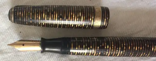 Füller „PARKER DUOFOLD FISHBONE VACUMATIC“, defekt